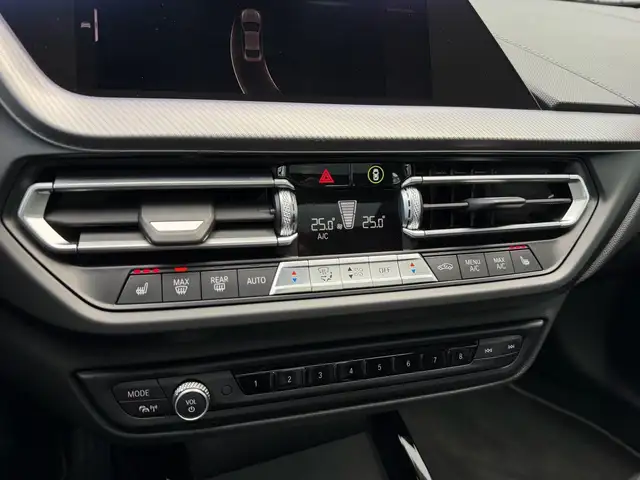 BMW 2 Series view 11
