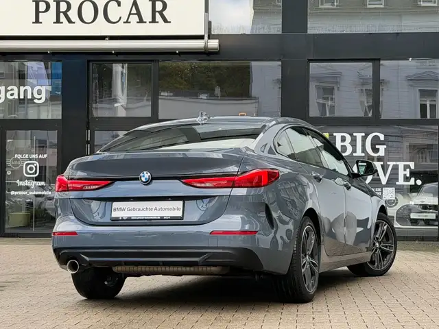 BMW 2 Series view 2