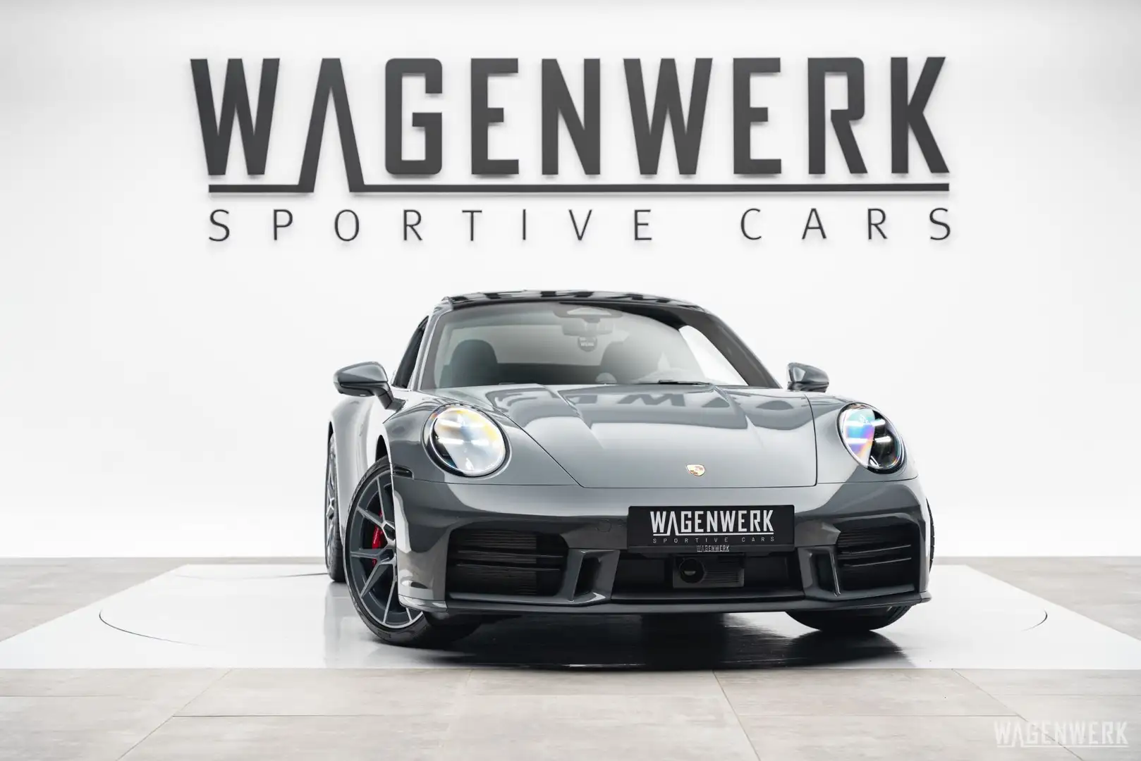 Porsche 911 992.2 Carrera 4S SPORTDESIGN ACC BOSE 18WEGE GLAS Grau - 1