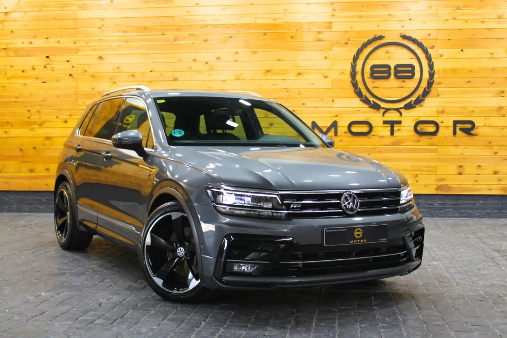 Volkswagen Tiguan 2.0TDI Sport 4Motion DSG 140kW Grau - 1