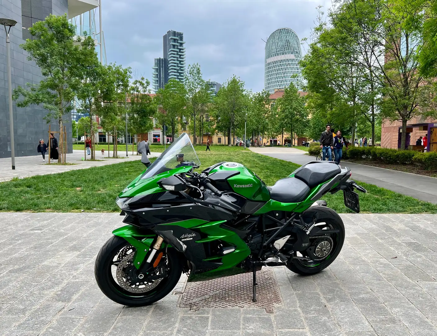 Kawasaki Ninja H2 SX SE Performance Verde - 2