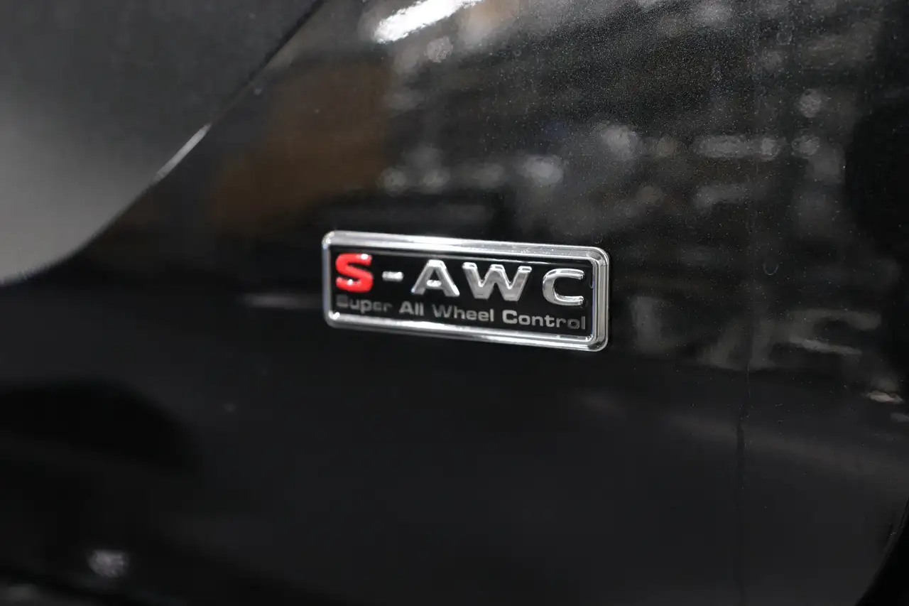 Mitsubishi Outlander снимка Mitsubishi Outlander