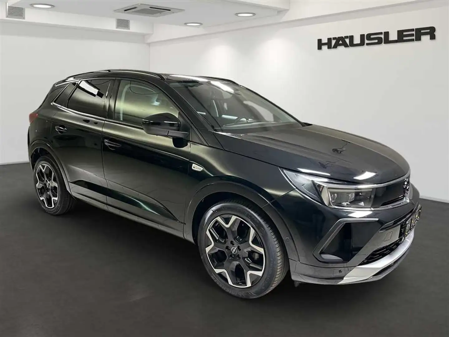 Opel Grandland X Ultimate 1.2 Automatik Leder LED Kamera Navi DAB Zwart - 2