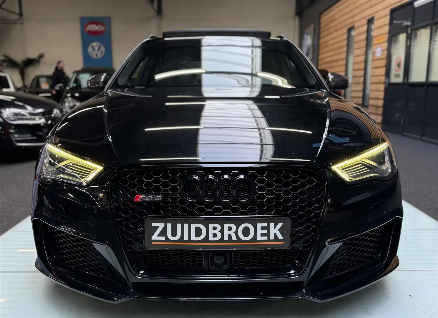 Audi RS3 2.5 TFSI Pano! B&O! Black! Navi! Clima! Noir - 2