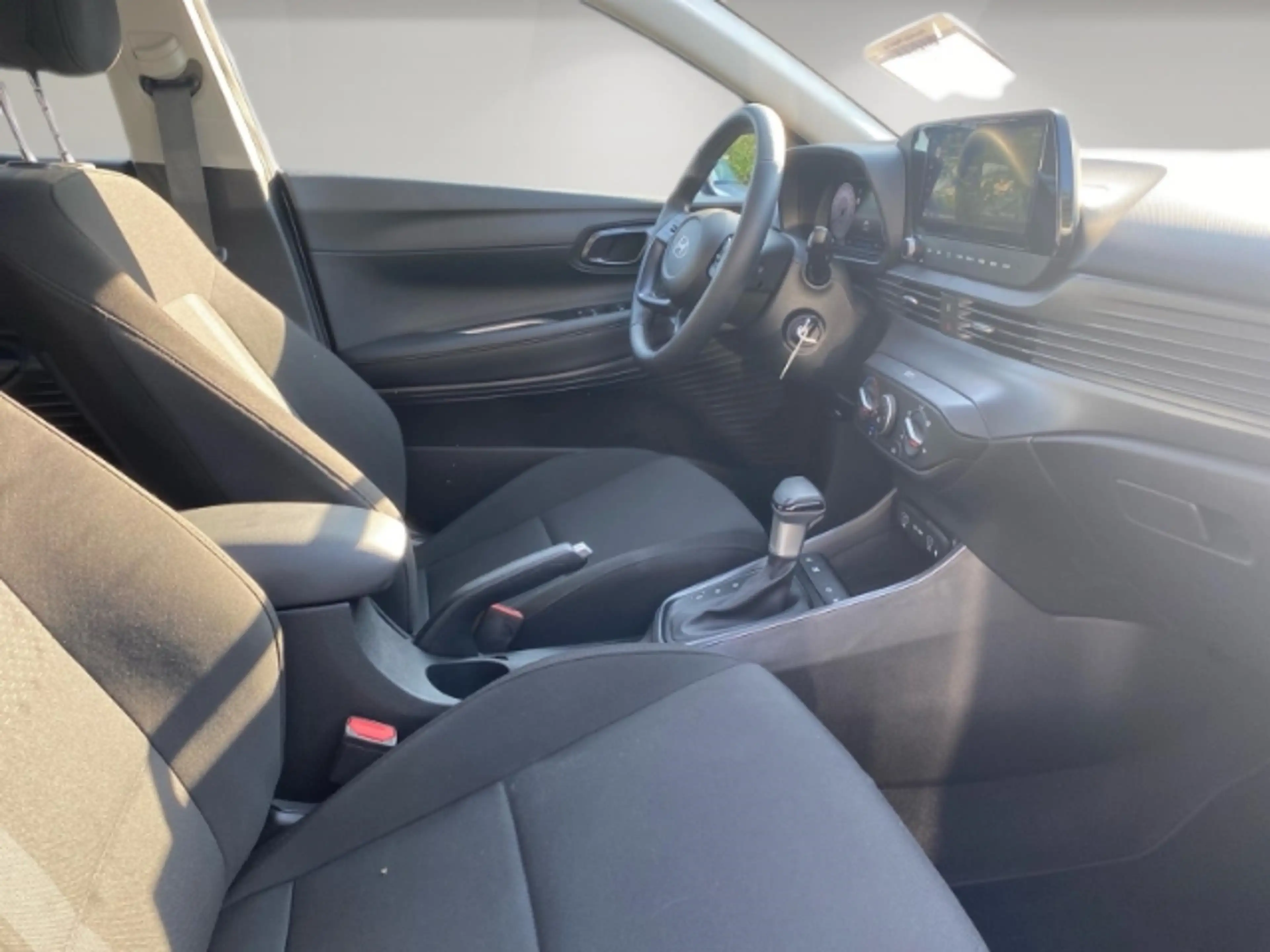 Hyundai i20 1.0 T-GDI Trend Allwetterreifen+Navi+Rückfahrkamer — photo 14