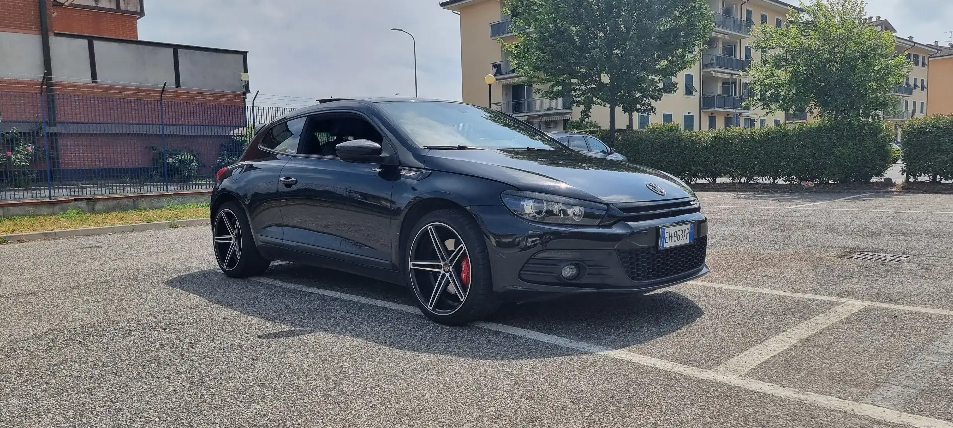 Volkswagen Scirocco 2.0 tdi Edition 170cv dsg Nero - 2