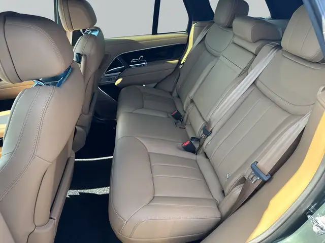 Land Rover Range Rover view 10