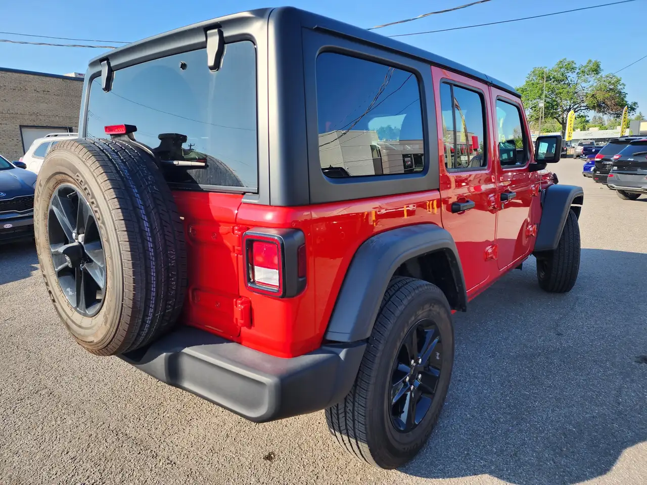 Jeep Wrangler снимка Jeep Wrangler