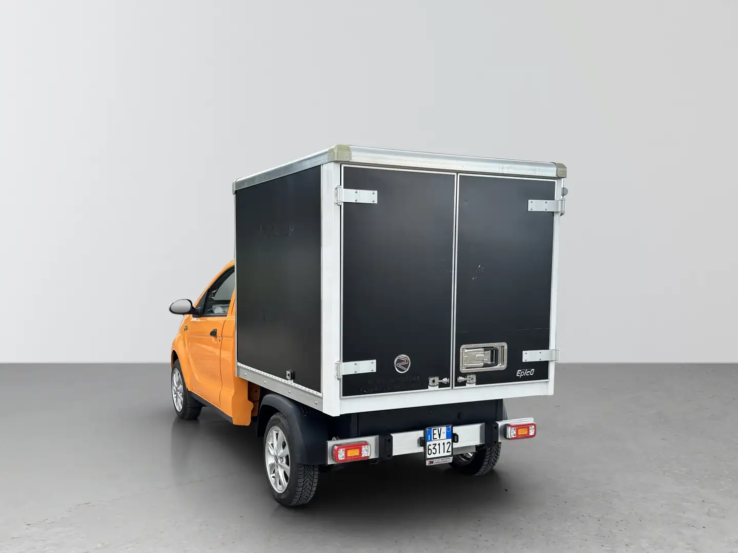 Regis Epic0 FURGONATO ALLUMINIO Arancione - 2