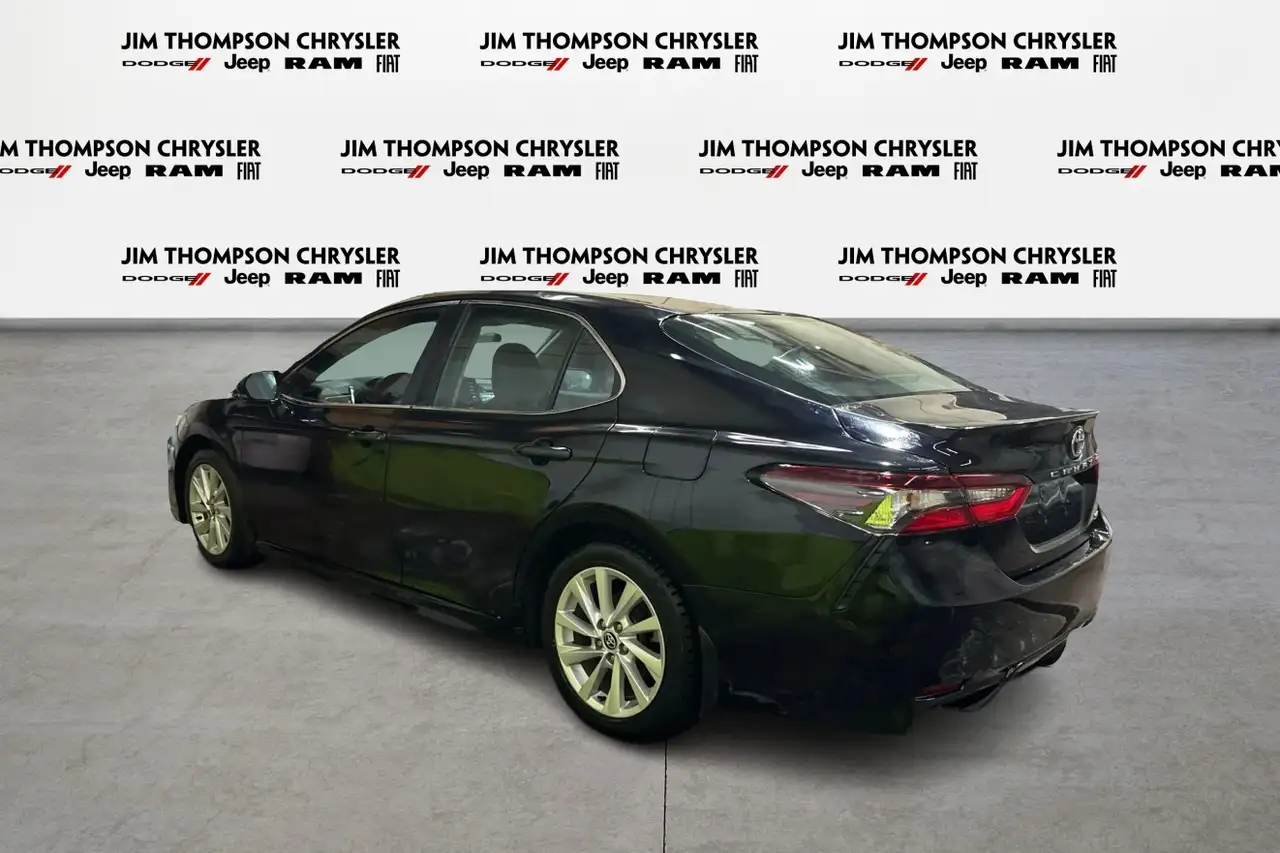 Toyota Camry снимка Toyota Camry