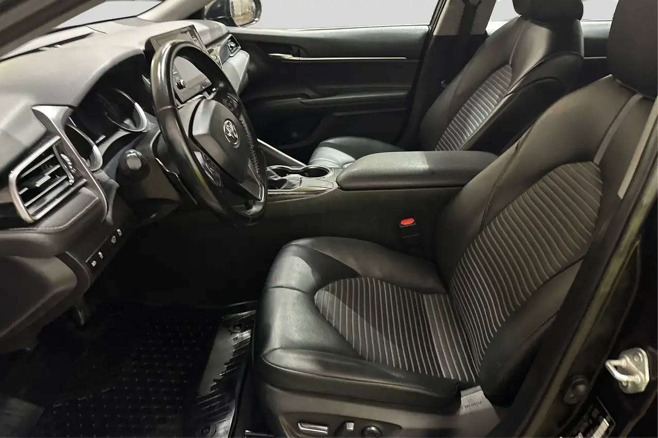 Toyota Camry снимка Toyota Camry