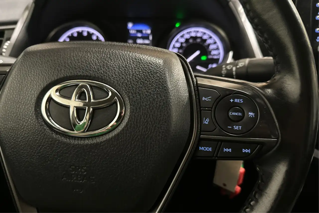 Toyota Camry снимка Toyota Camry