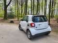smart forTwo smart fortwo electric drive coupe EQ Weiß - thumbnail 4