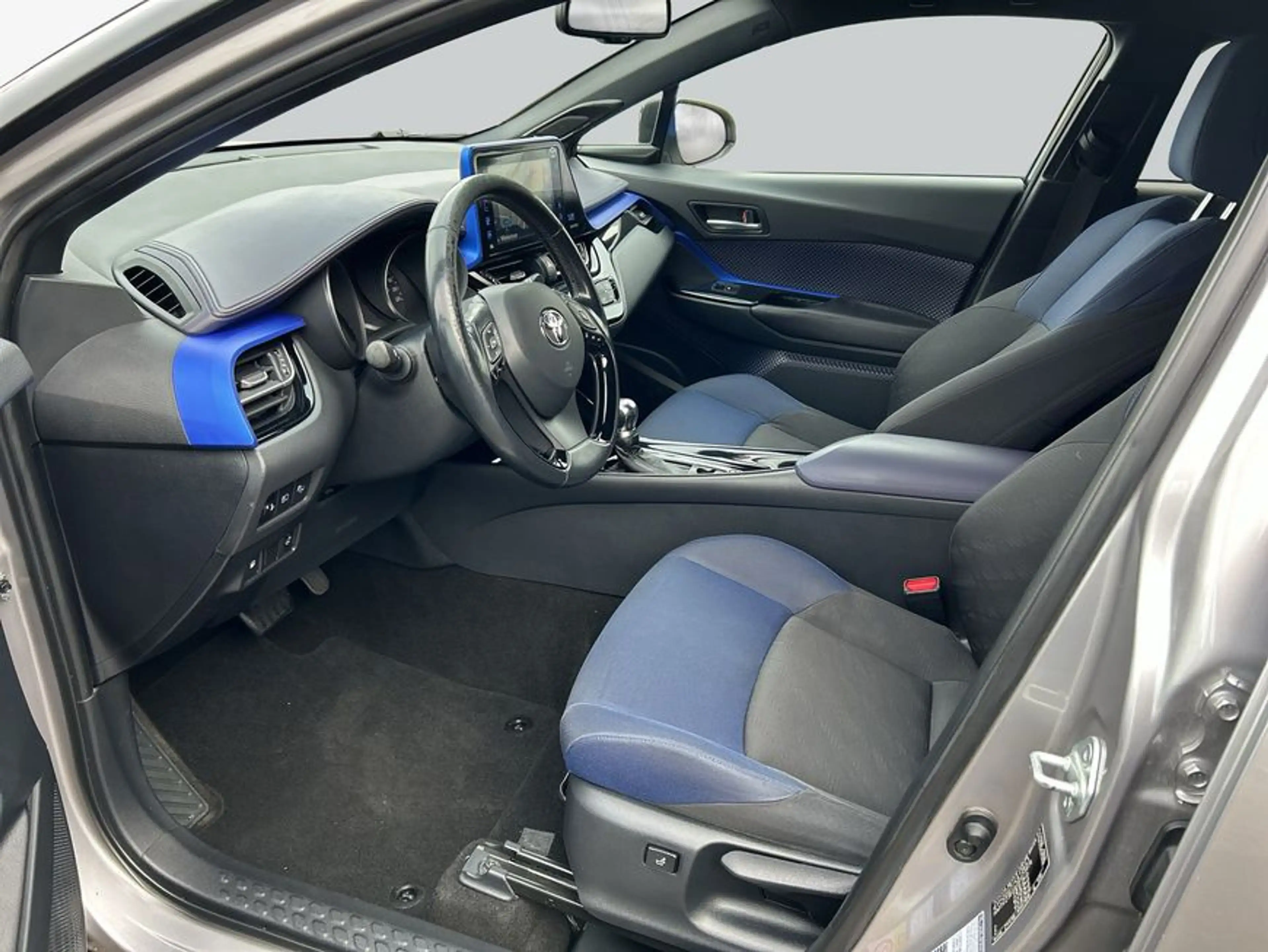 Toyota C-HR 1.8 Hybrid Style Selection — photo 9