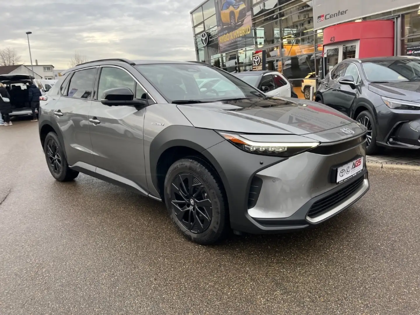 Toyota bZ4X Technik - & Comfort-Paket inkl. Winterräder Alu Silber - 2