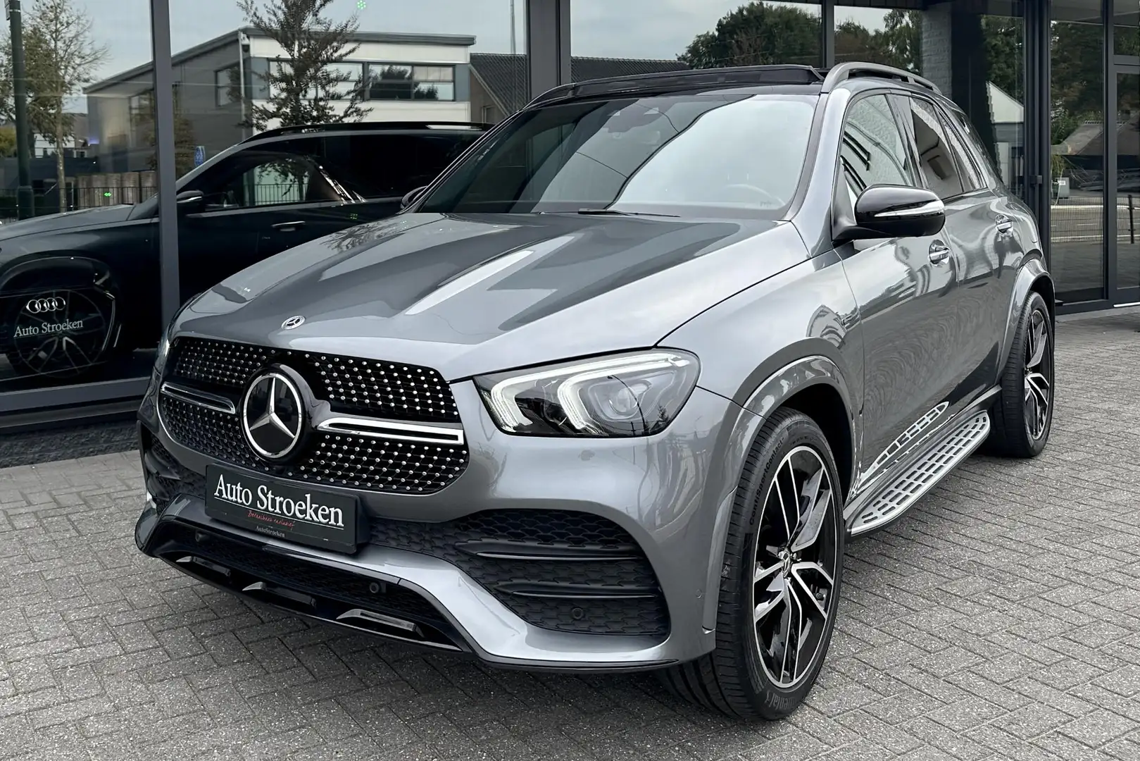 Mercedes-Benz GLE 350 350e 4MATIC AMG Night Pano Lucht Burmester Gris - 2