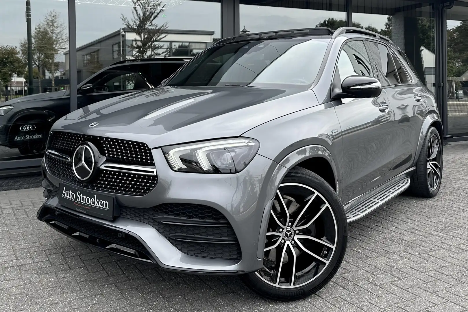 Mercedes-Benz GLE 350 350e 4MATIC AMG Night Pano Lucht Burmester Gris - 1
