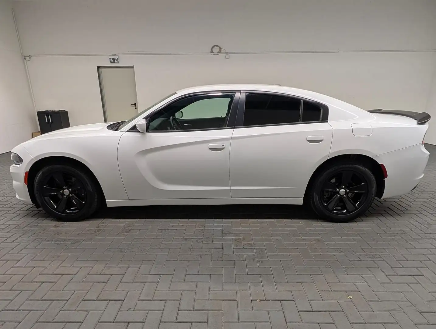 Dodge Charger 3.6 V6 SXT U-Connect/SHZ/Kam/Tempom/18LM Weiß - 2