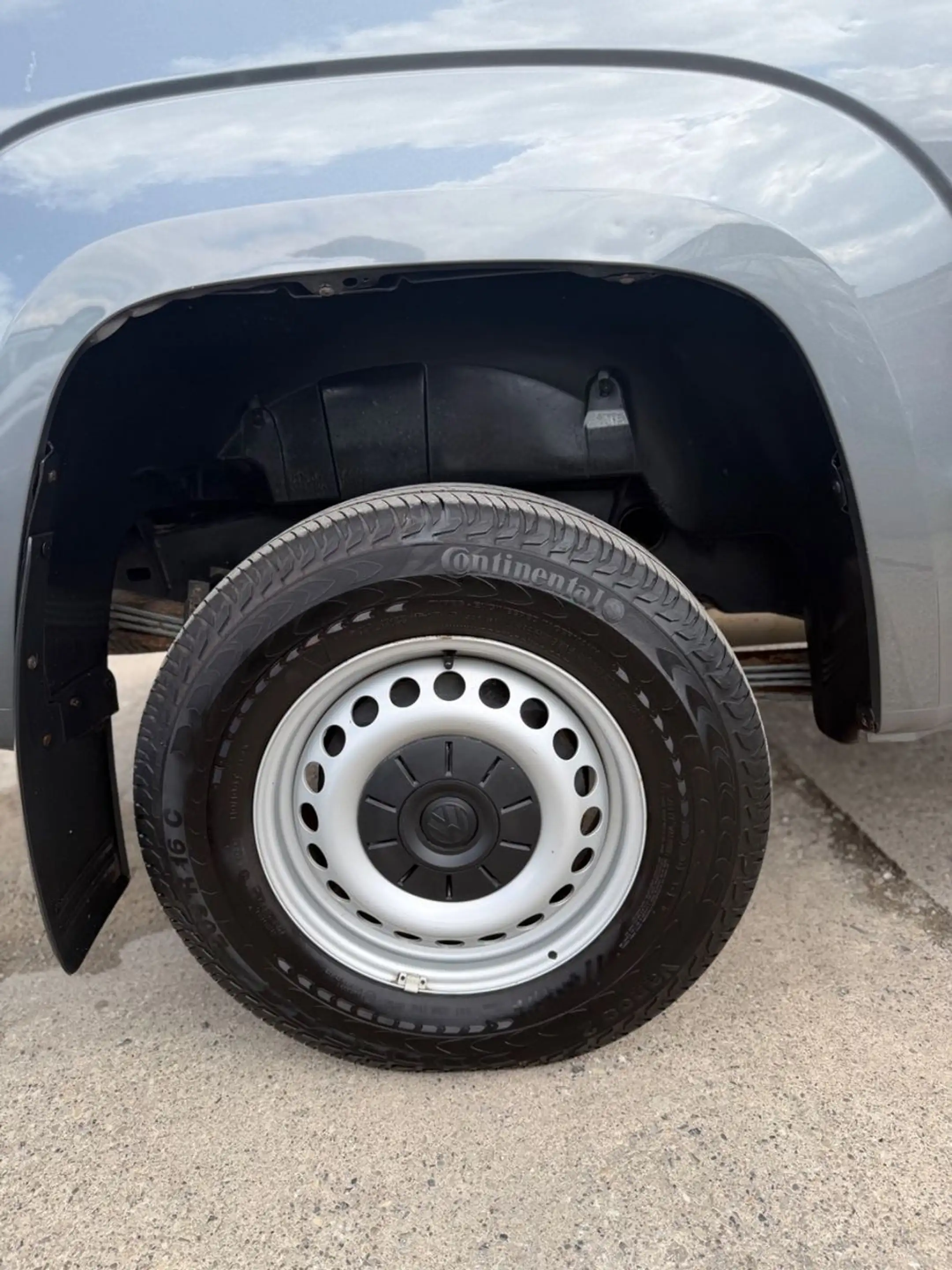 Volkswagen Amarok SingleCab 2,0 TDI Tüv/ Zahrm/wasserp Neu — photo 11