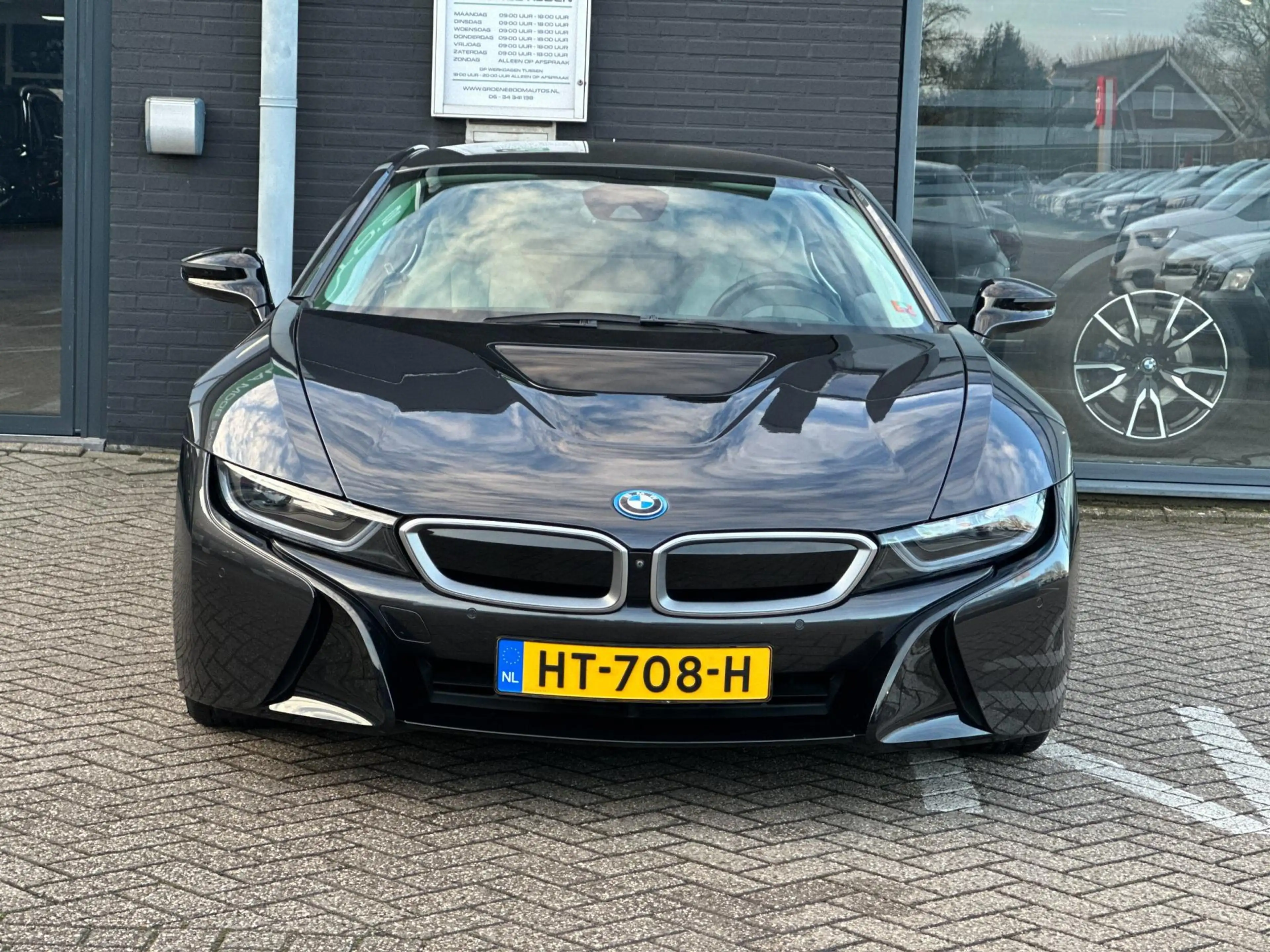BMW i8 1.5/LEDER/NAVI/CAMERA/DELERONDERHOUDEN/NL-AUTO NAP — photo 6