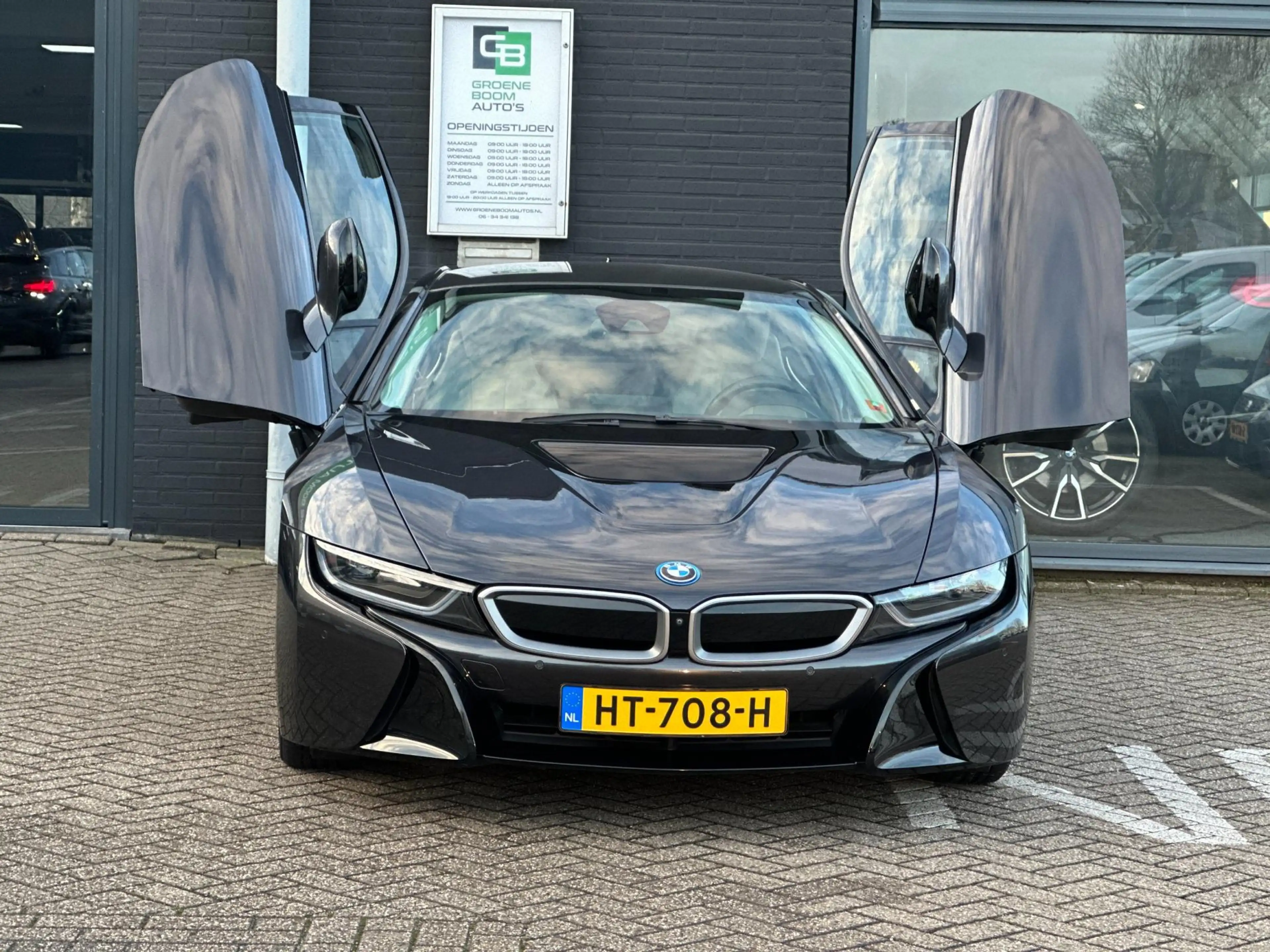 BMW i8 1.5/LEDER/NAVI/CAMERA/DELERONDERHOUDEN/NL-AUTO NAP — photo 9
