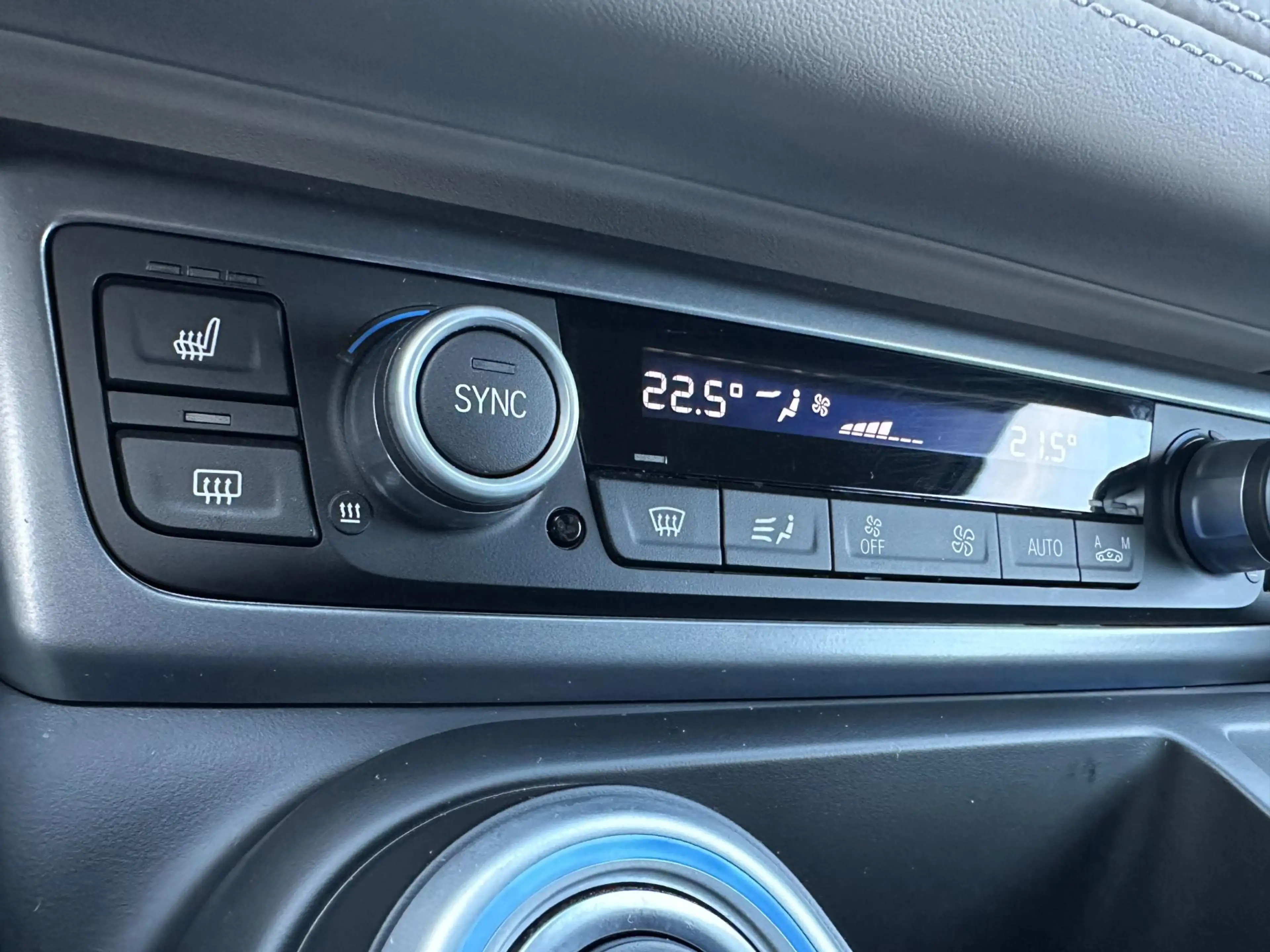 BMW i8 1.5/LEDER/NAVI/CAMERA/DELERONDERHOUDEN/NL-AUTO NAP — photo 30