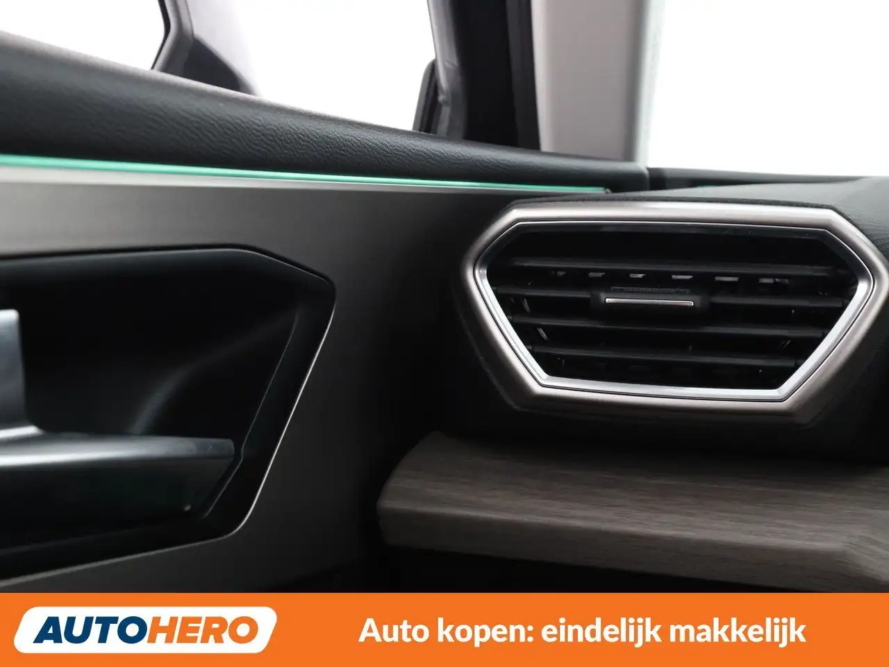 SEAT Leon e-Hybrid 1.4 TSI e-HYBRID Xcellence 32