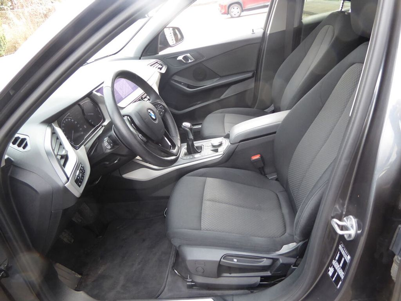 BMW 116 d *LED*NAVI*AHK*SHZ* — photo 8