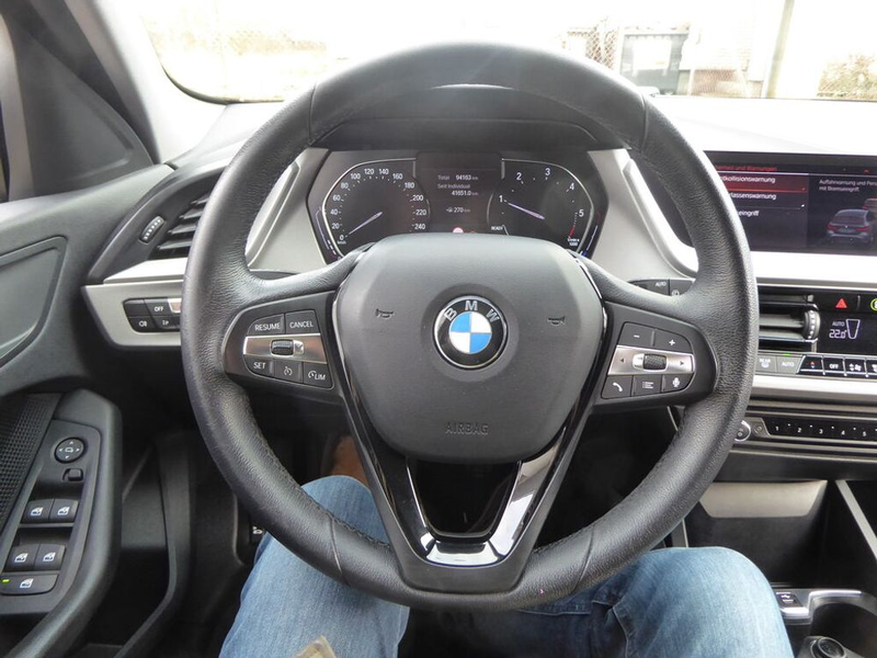 BMW 116 d *LED*NAVI*AHK*SHZ* — photo 13