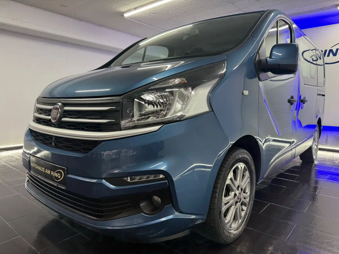 Fiat Talento Kombi Family 8-SITZ AHK CAM NAVI ALU PDC Blau - 2