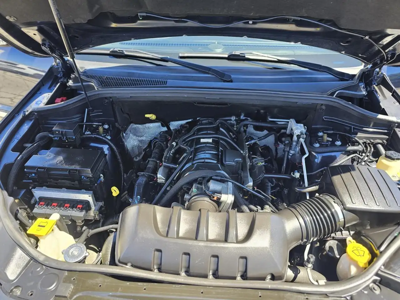 Jeep Grand Cherokee photo Jeep Grand Cherokee