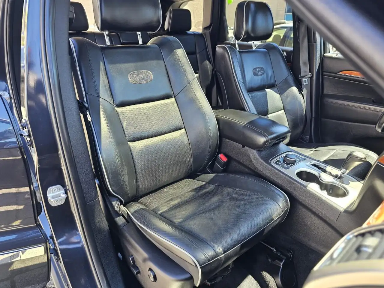 Jeep Grand Cherokee photo Jeep Grand Cherokee