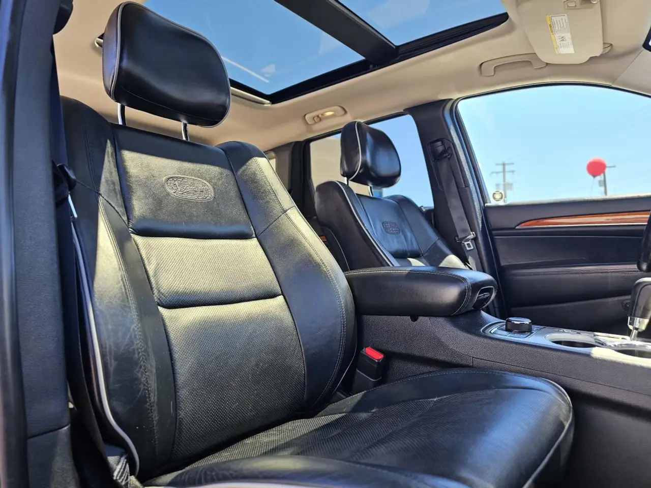Jeep Grand Cherokee photo Jeep Grand Cherokee