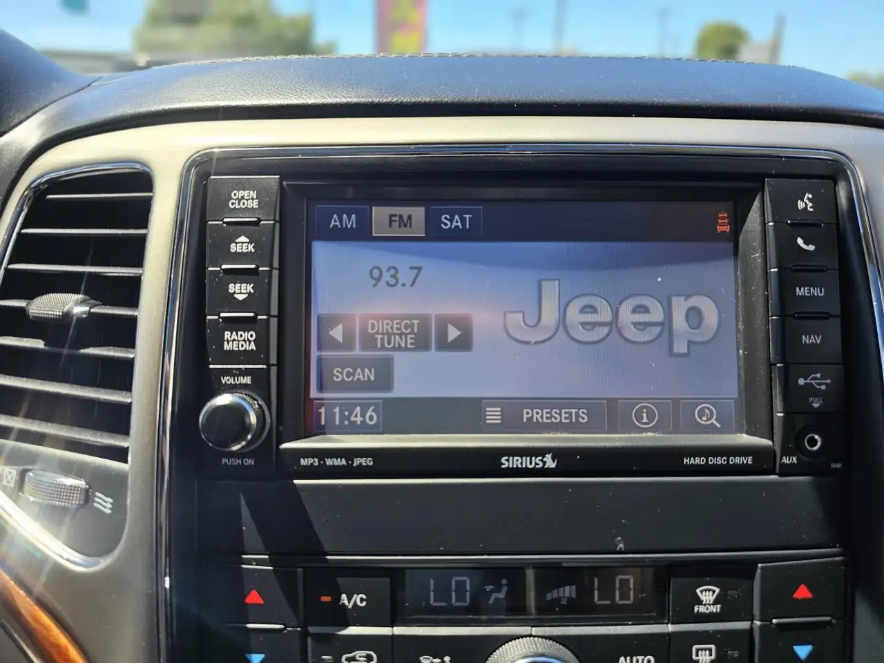 Jeep Grand Cherokee photo Jeep Grand Cherokee