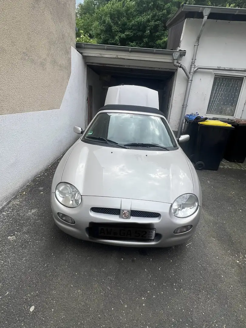 MG MGF 1.8i - 2