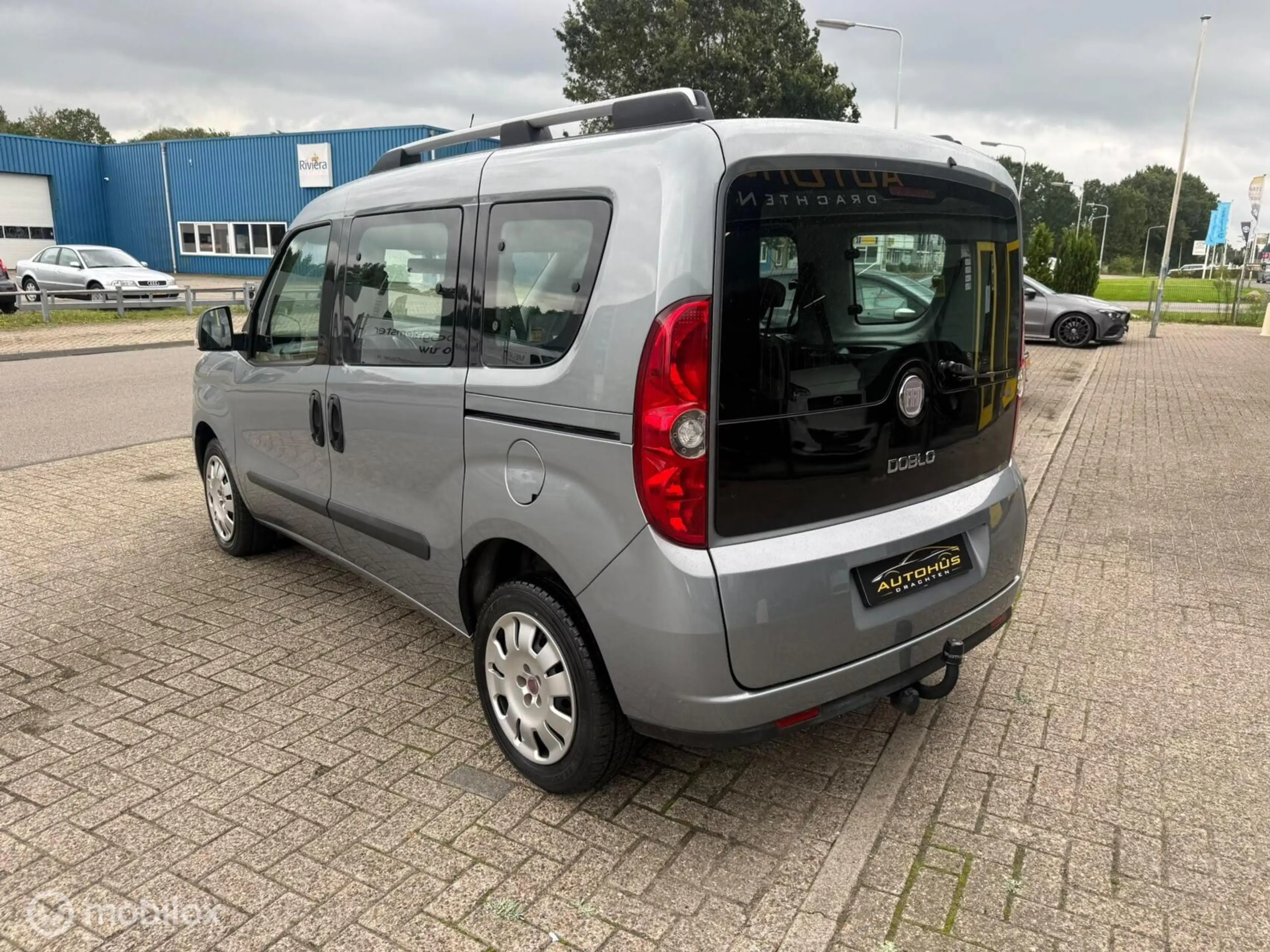 Fiat Doblo 1.4 Emotion 7p. AIRCO EL RAMEN TREKHAAK 120817 KM — photo 3