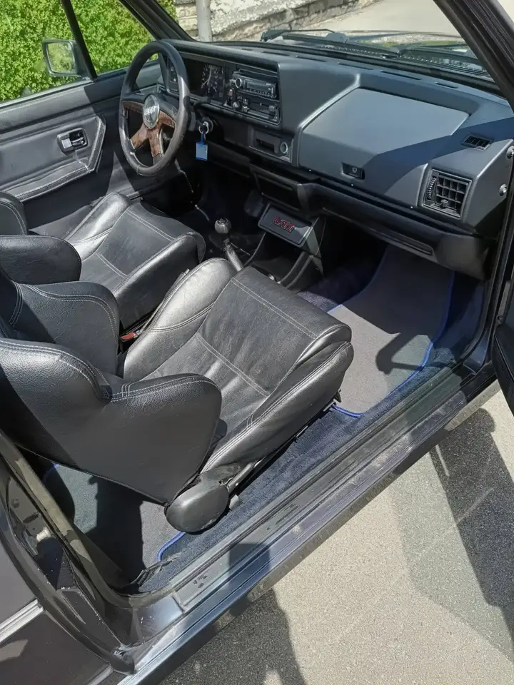 Volkswagen Golf Cabriolet 1,8 Motor K-Jetronic 95PS Sportsitze, Alufelgen, foto 8