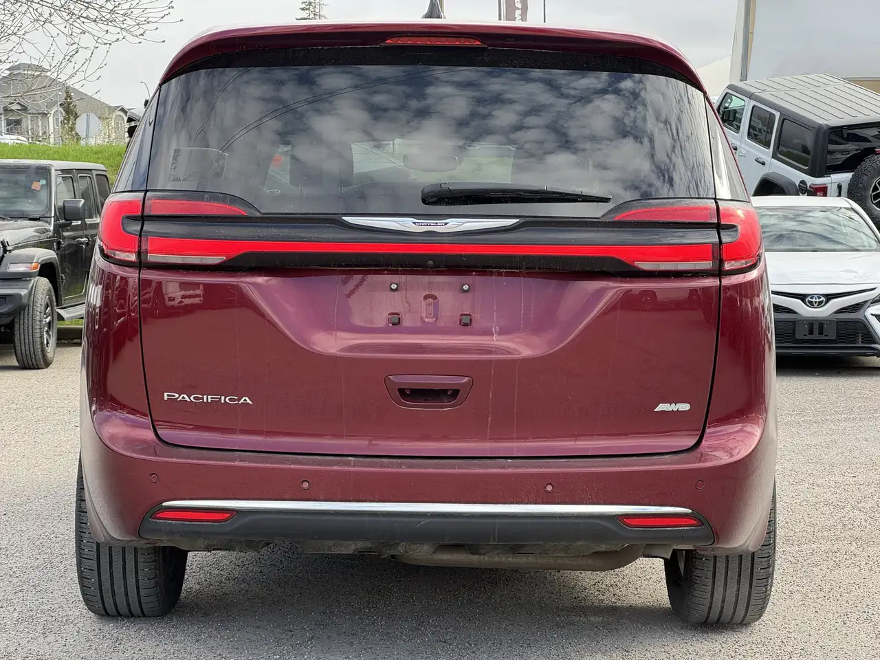 Chrysler Pacifica снимка Chrysler Pacifica