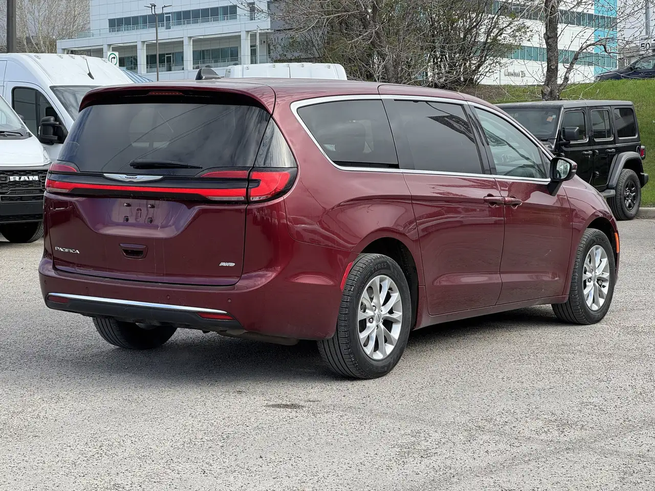 Chrysler Pacifica снимка Chrysler Pacifica