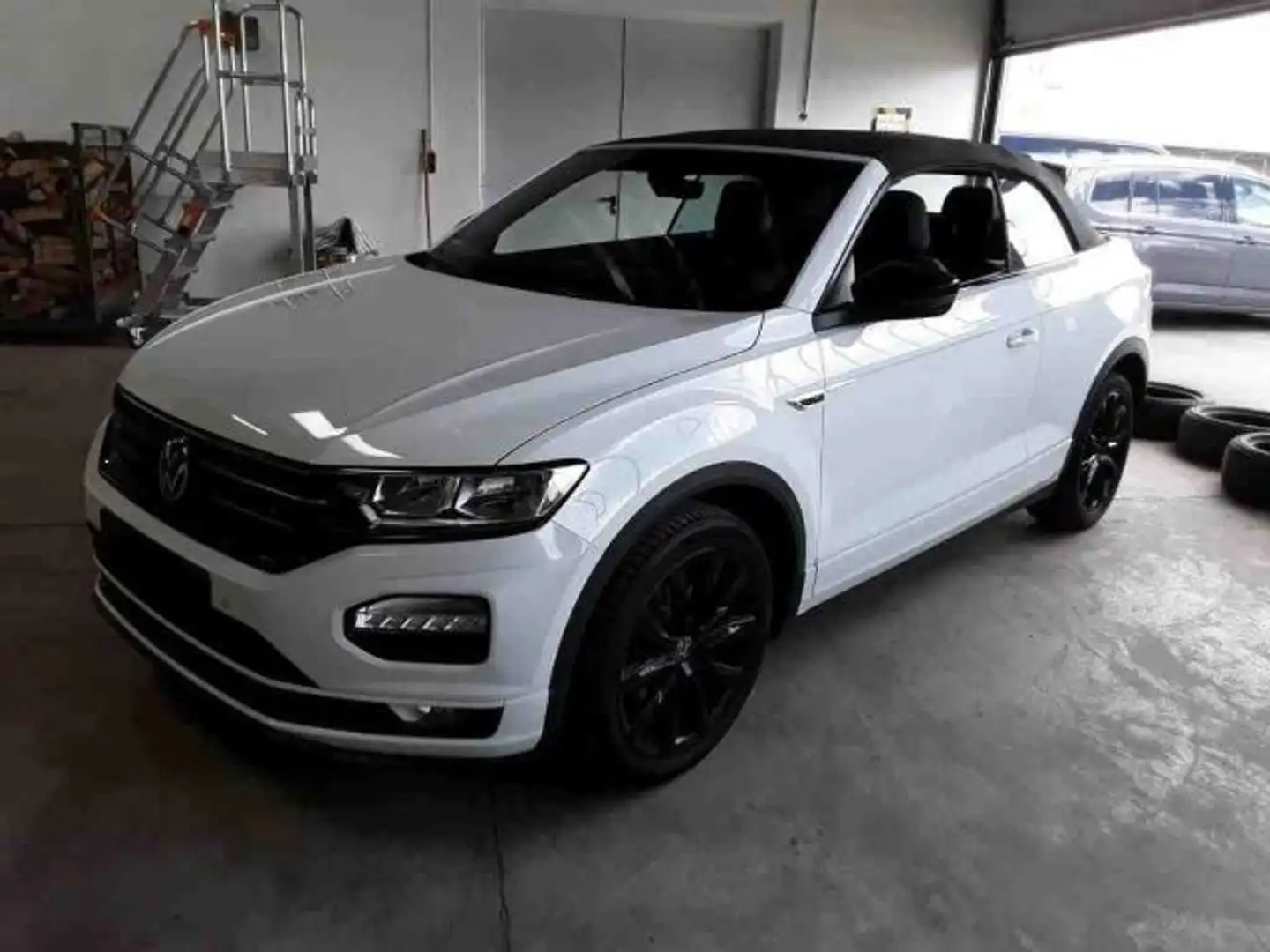 Volkswagen T-Roc 1.5TSI R-Line DSG Navi Weiß - 2