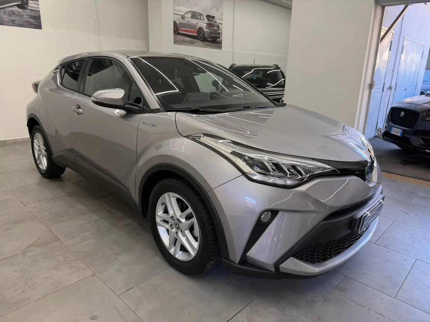 Toyota C-HR C-HR I 2020 1.8h Business e-cvt Grigio - 2