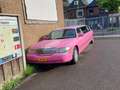 Lincoln Town Car Roze Wit - thumbnail 2
