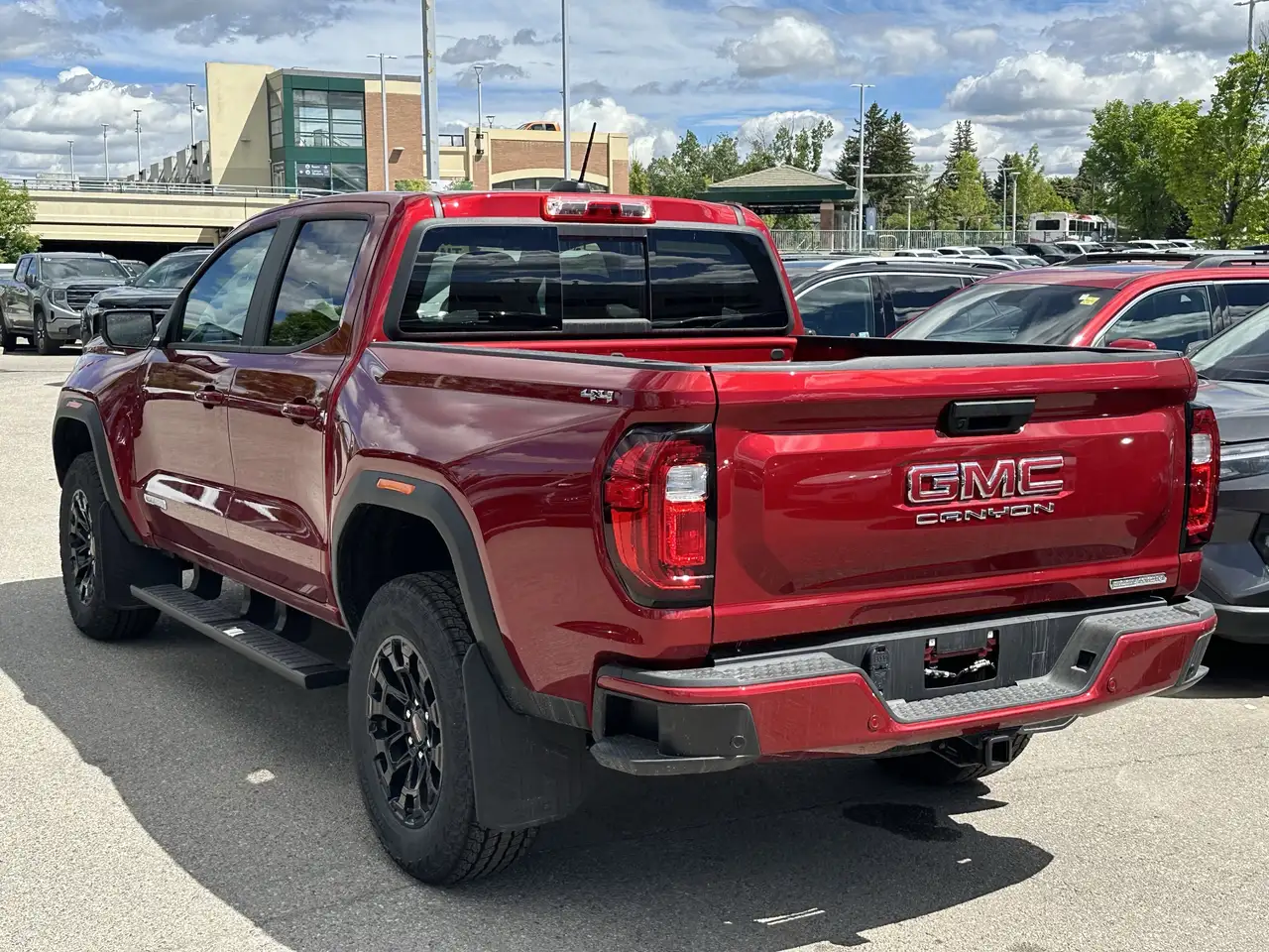 GMC Canyon снимка GMC Canyon