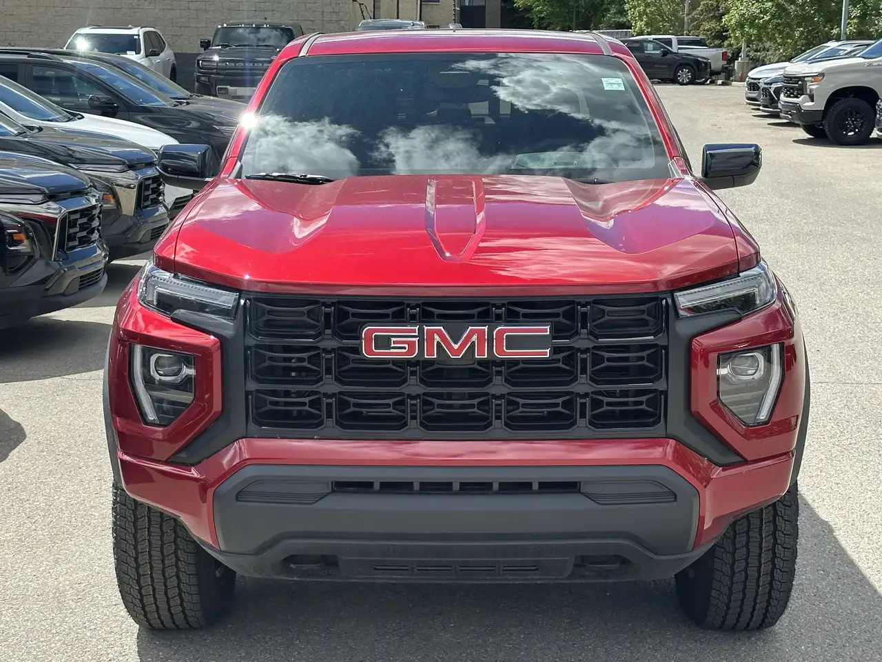 GMC Canyon снимка GMC Canyon