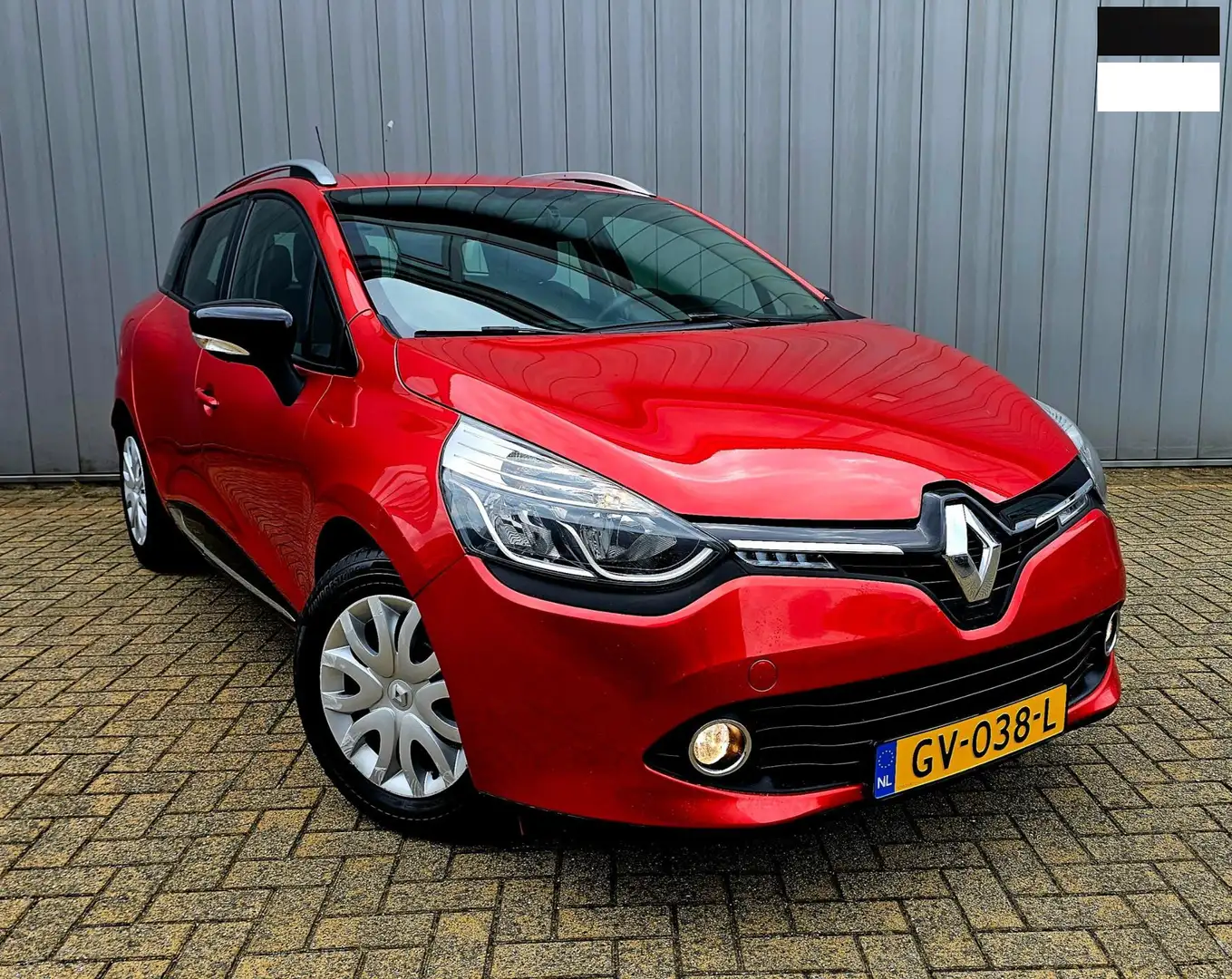 Renault Clio Estate 0.9 TCe Night&Day Rot - 1