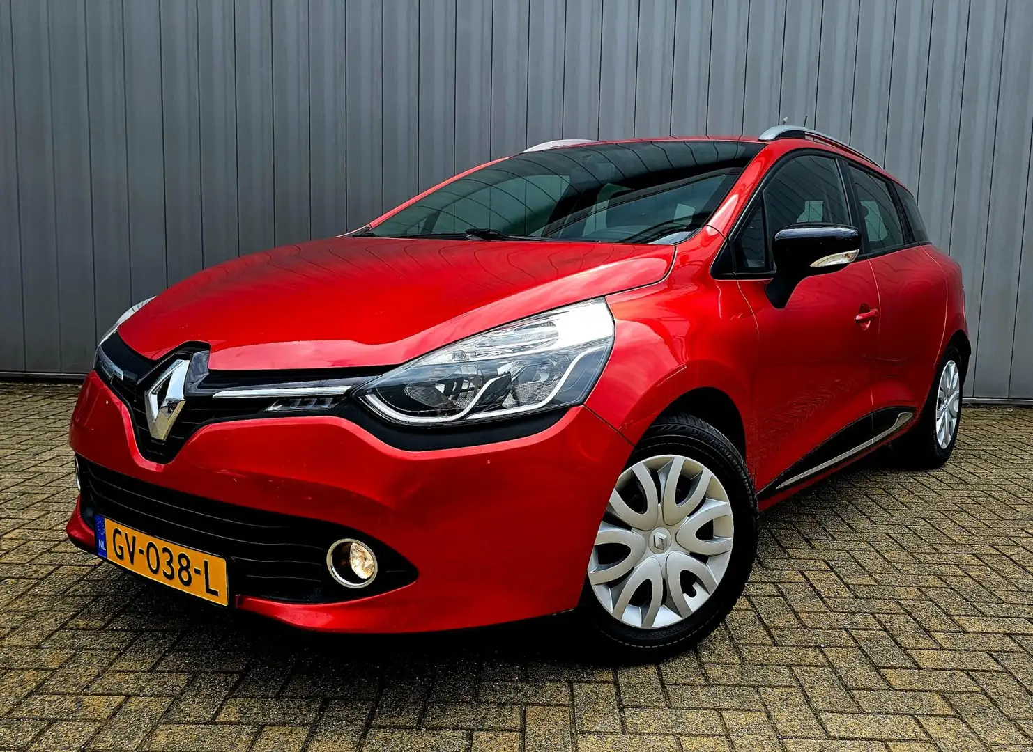 Renault Clio Estate 0.9 TCe Night&Day Rot - 2