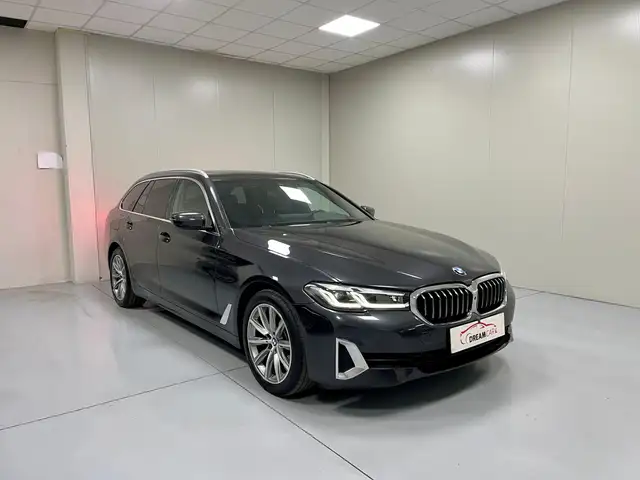 BMW 518 Serie 5 G31 2020 Touring LCI 520d Touring mhev 48V Luxury auto