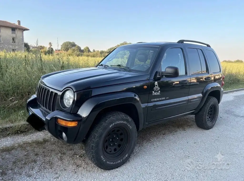 Jeep Cherokee 2005 из Европы — купить под ключ