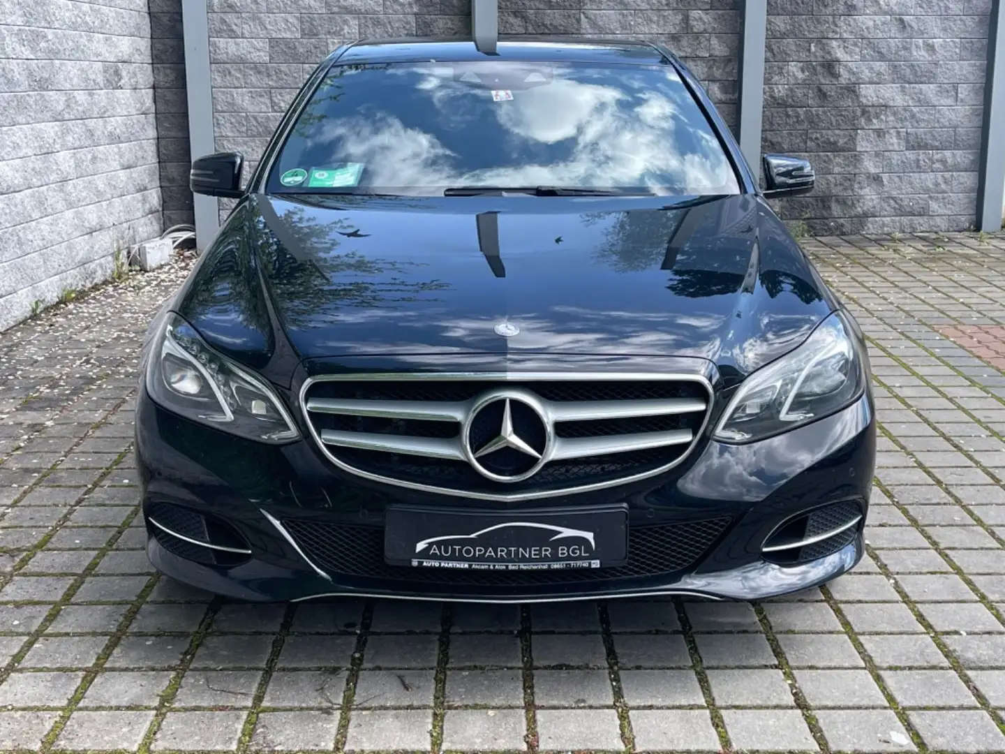 Mercedes-Benz E 220 BlueTEC Lim. Avantgarde Standheizung Nero - 2