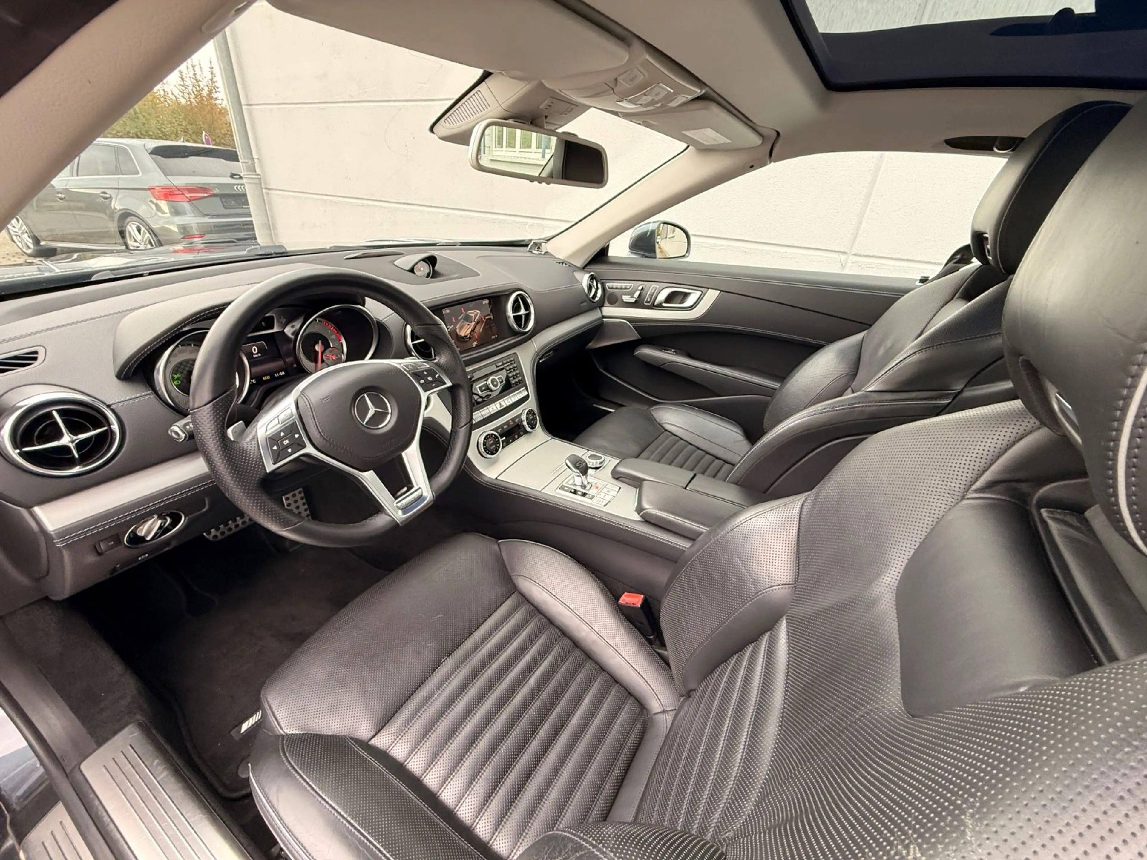Mercedes-Benz SL 500 /AMG-Line/B&O/Magic-Sky/Ambiente/Deutsch/ — photo 22